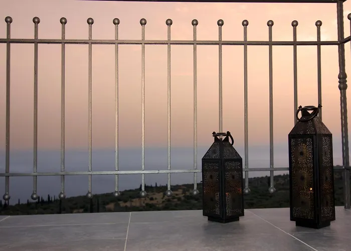 Lithorama Mani - Second Floor Vakantiehuis *