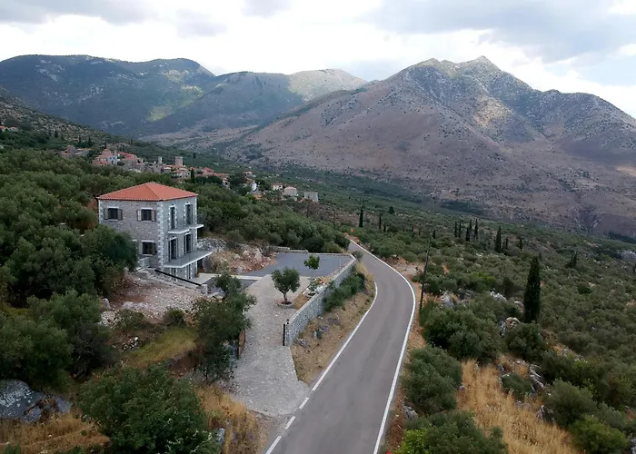 Lithorama Mani - Second Floor *